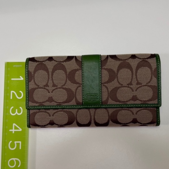 Coach Large Wallet - Picture 8 of 9